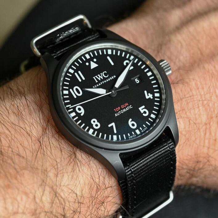 IWC スーパーコピー パイロット・ウォッチ・オートマティック “トップガン” IW326901